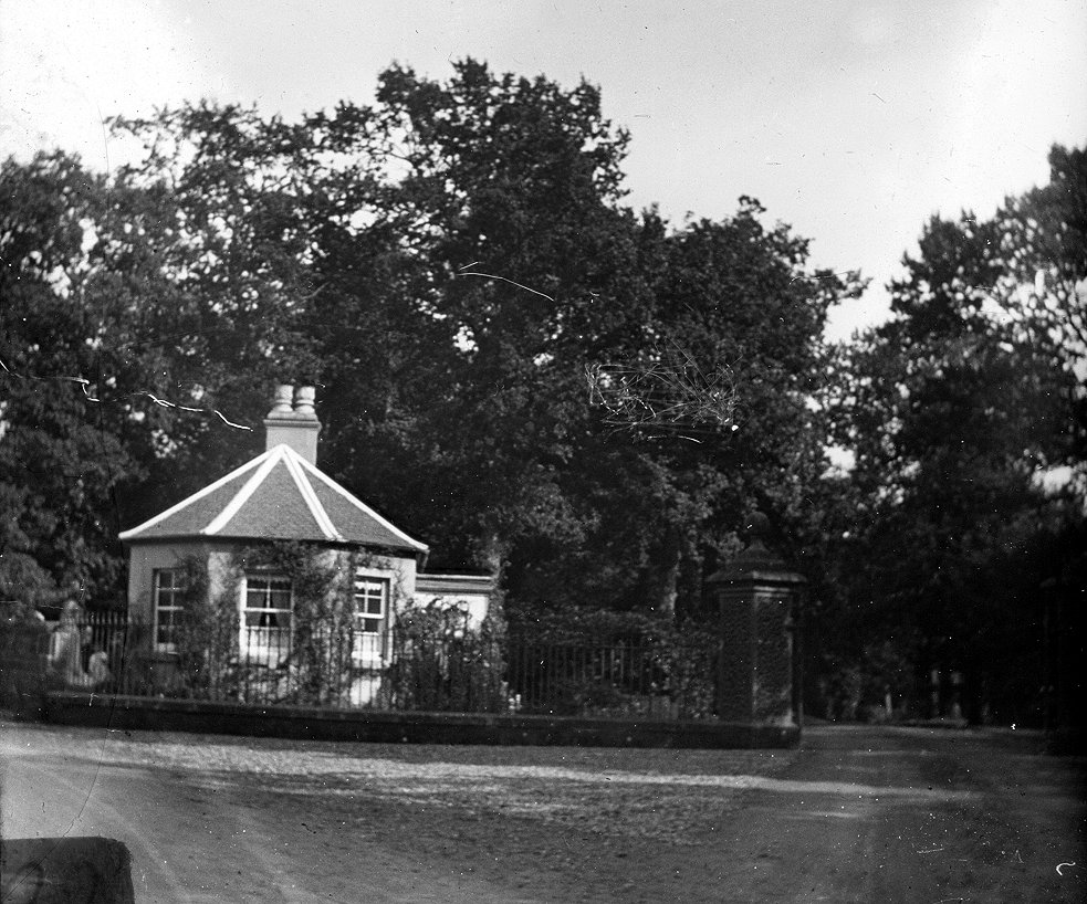 Ballochmyle Gatehouse, Mauchline