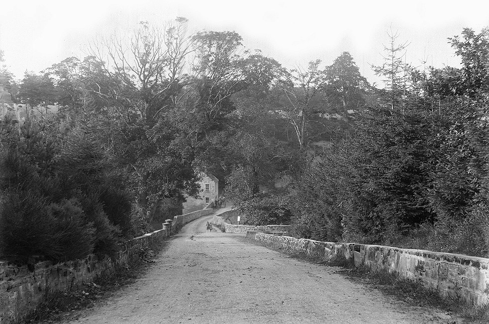 Barskimming Bridge, and Kemp's House, a mile or so outside Mauchline