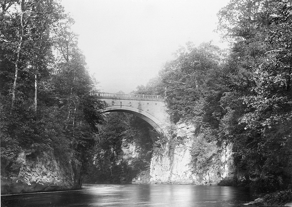 Barskimming Bridge, which leads to Barskimming House, near Mauchline. This bridge is a bit downstream from the other Barskimming Bridge