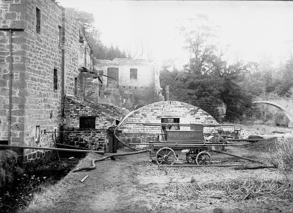 Mauchline 'Fire Tender' at Barskimming Mill